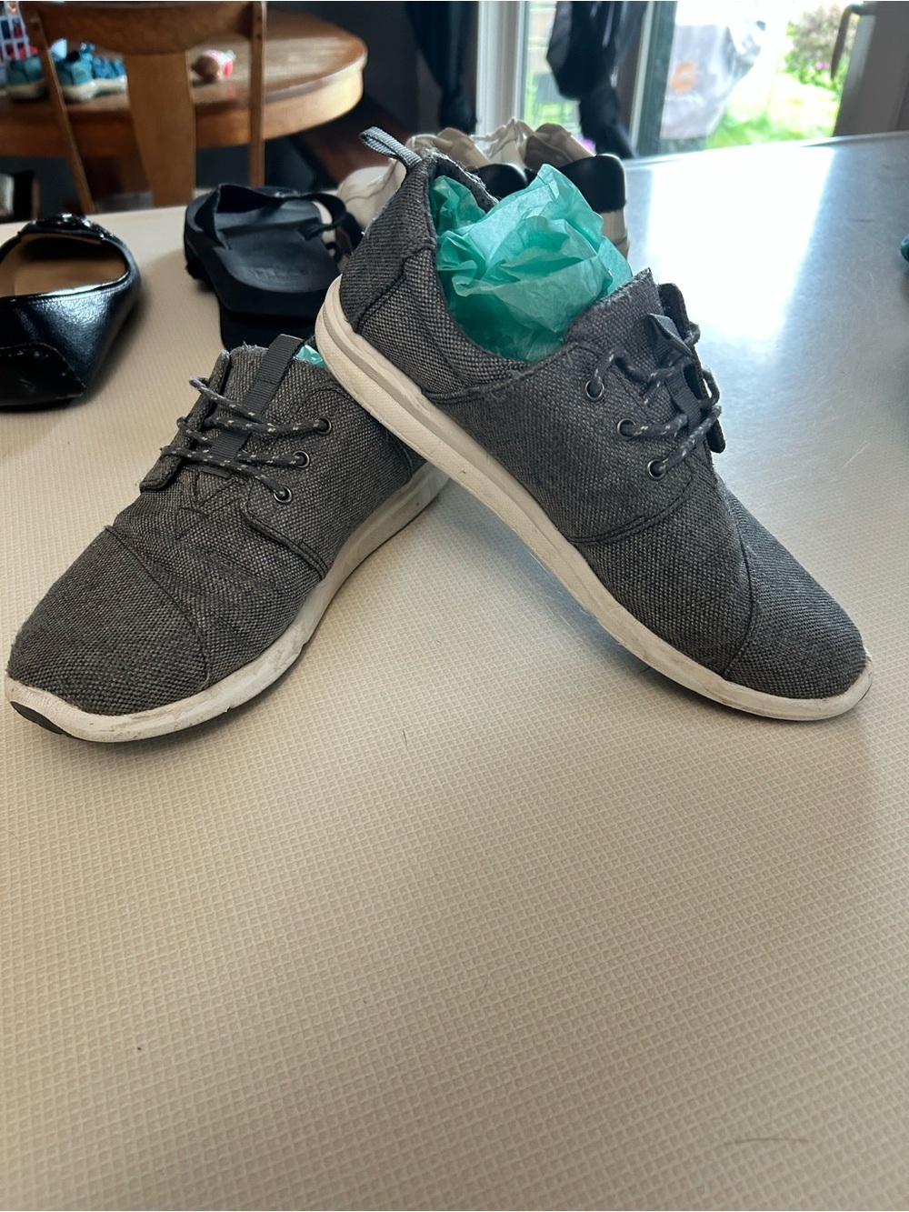 Toms Gray Women's Low-Top Canvas Sneakers